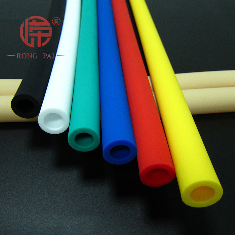 設(shè)備摩擦導(dǎo)致軟管常破？嶸牌硅膠管外覆耐磨層，壽命提升3倍！