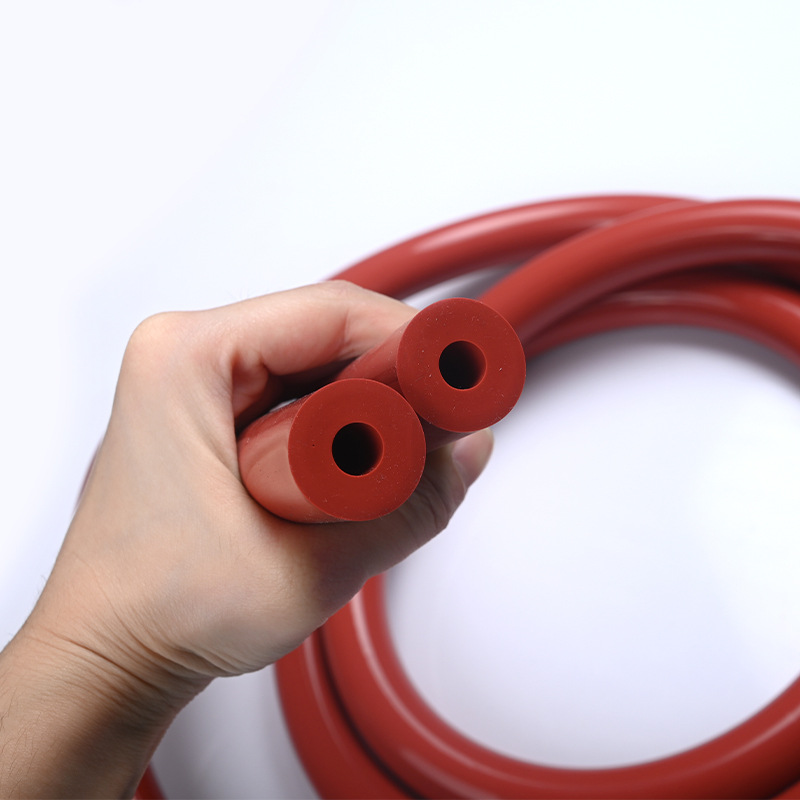 耐高溫的真相：嶸牌硅膠管以1000小時(shí)實(shí)測(cè)回應(yīng)“一燒就裂”